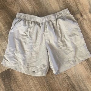 Women’s Columbia shorts